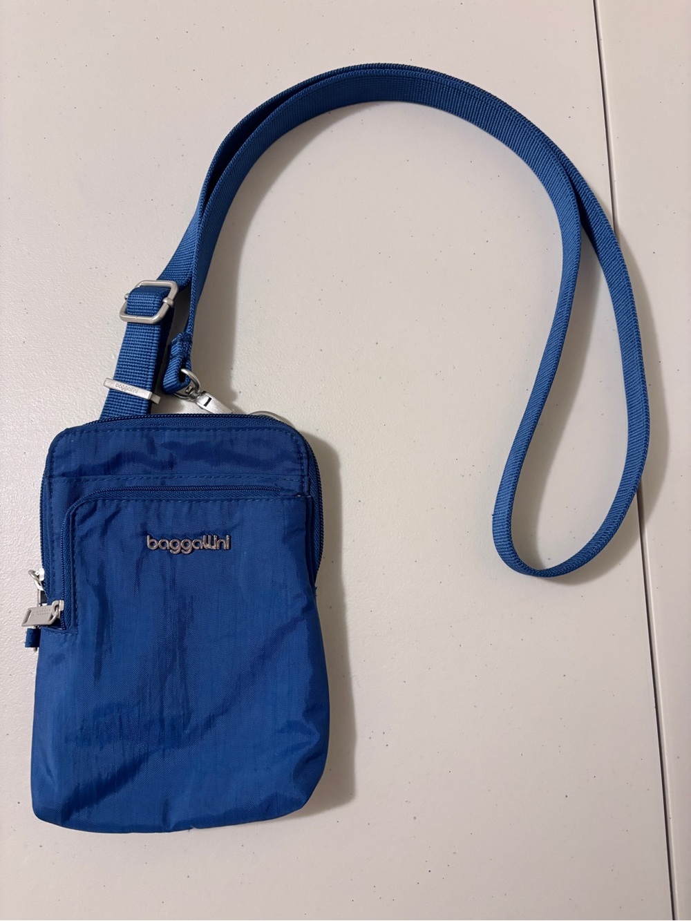 Baggallini Securtex Classic Anti Theft Activity Crossbody Bag Lapis Blue Travel - Picture 2 of 12